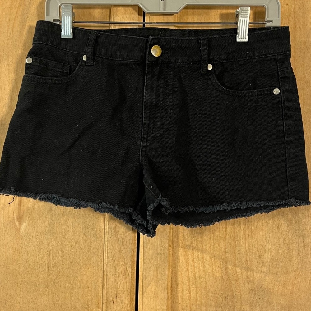 H&M Denim Shorts Women Size 8 Black Excellent Frayed Raw Hem Cut Off Casual